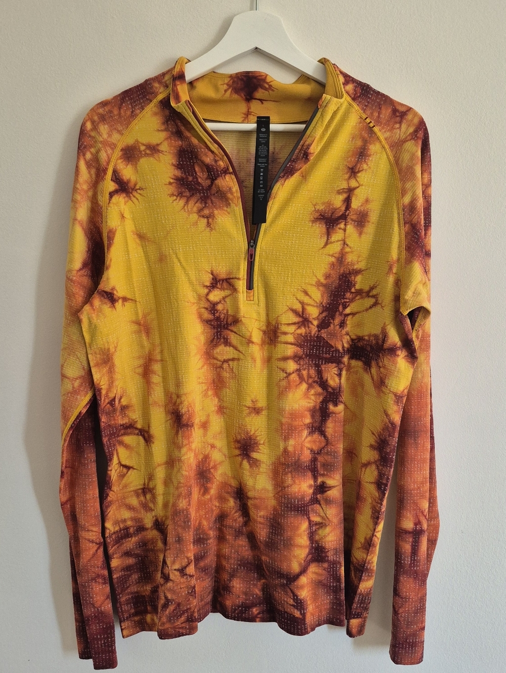 Lululemon Metal Vent Tech Half Zip Long Sleeve Yellow Orange Tie Dye Men's Large